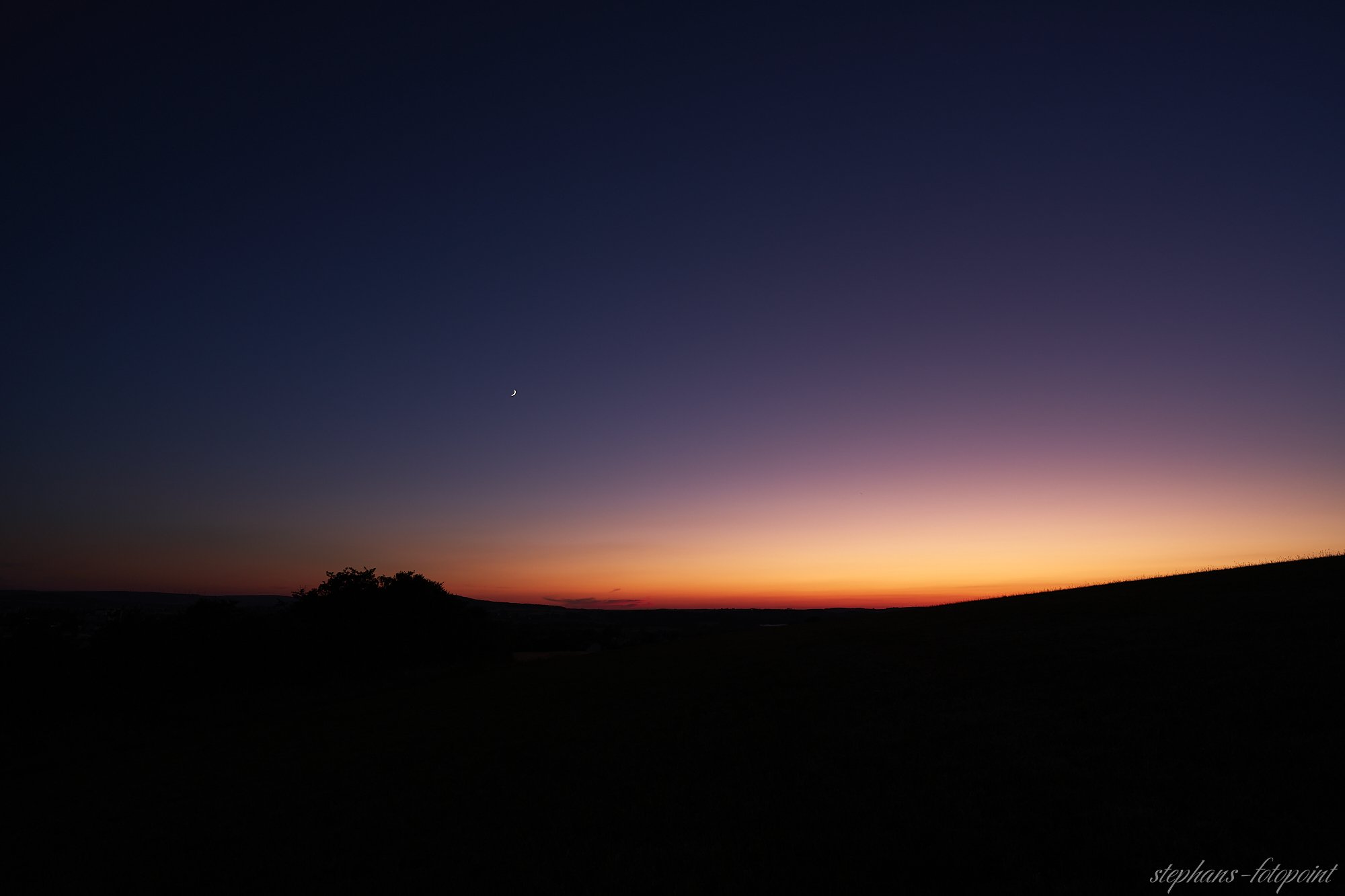 Abendlicht mit Mond
