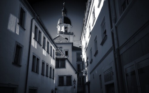 Monocrom